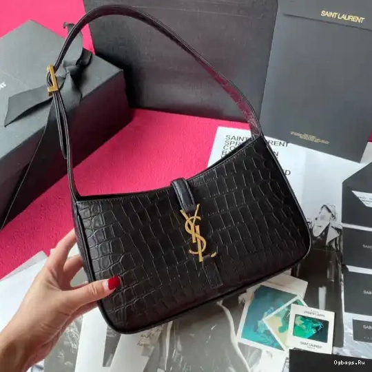 LE 7 YSL HOBO 5 À BAG 0509